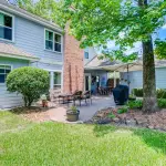 Spazi esterni e nuove esigenze abitative: come stanno cambiando cortili e giardini privati